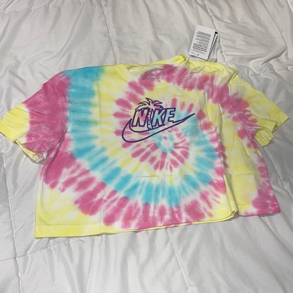 NIKE SPIRAL TYE DIE LOOSE FIT TEE